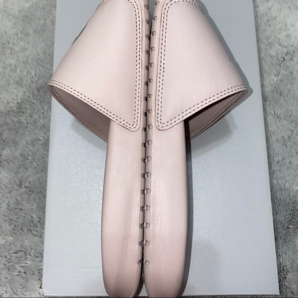 Women’s Nike Slides 8 - Picture 13 of 13